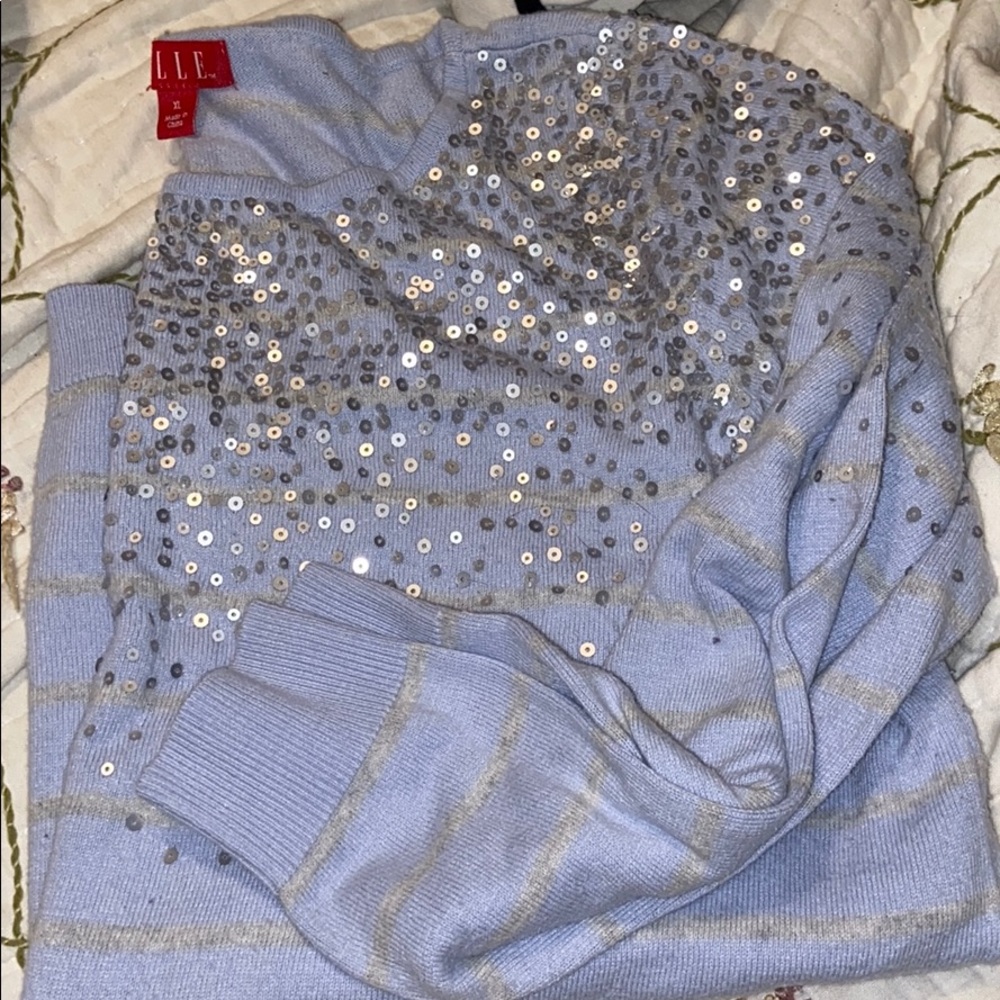 🐝Elle powder blue sweater shirt